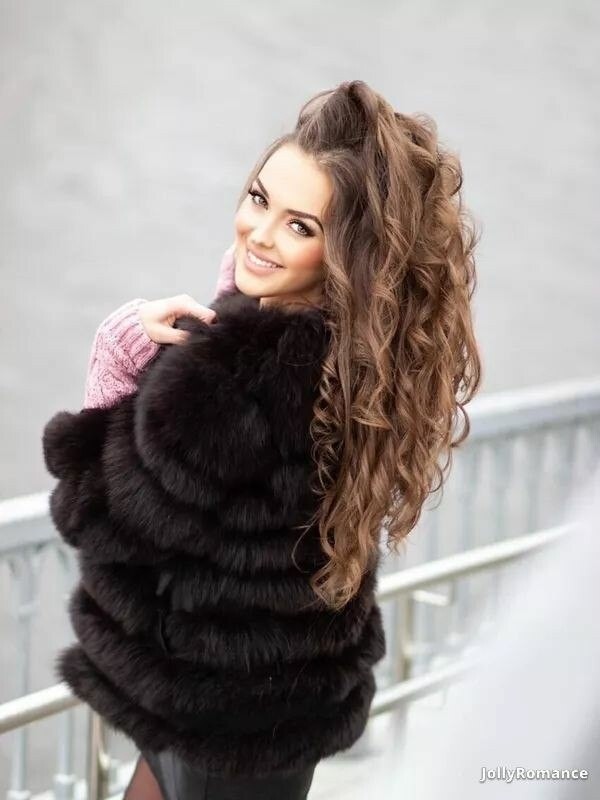 Sniazhanna, 27