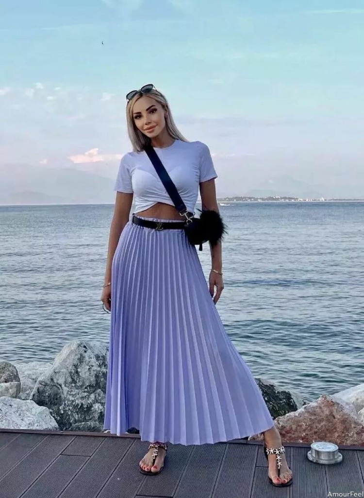Iulia, 38