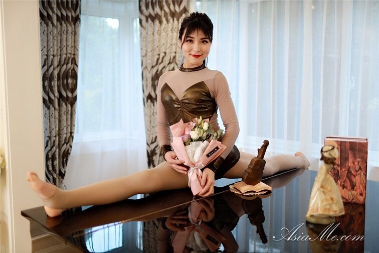 Huang yawen, 26