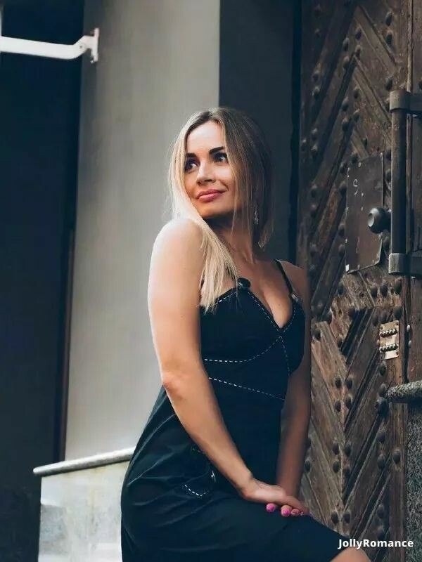 Magali Laetitia, 37