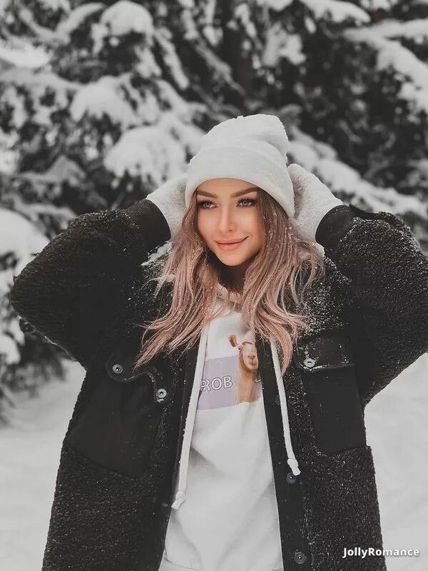 BlondeVanessa, 23