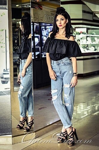 Asya, 27
