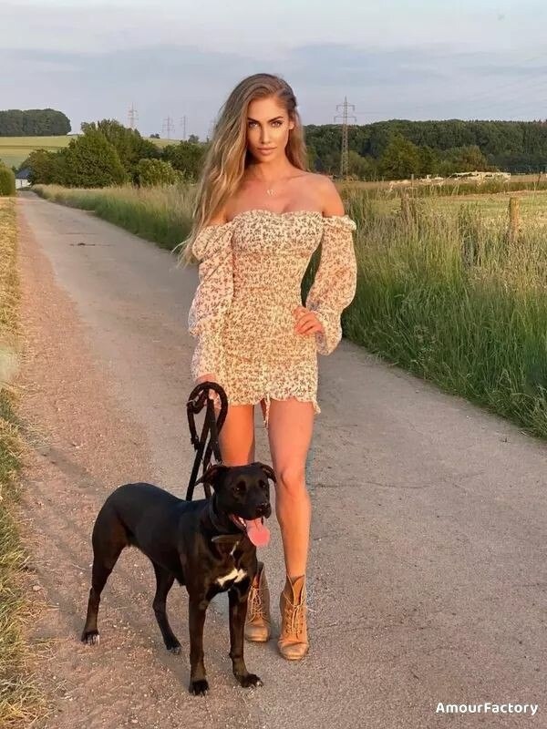 Tamila, 35