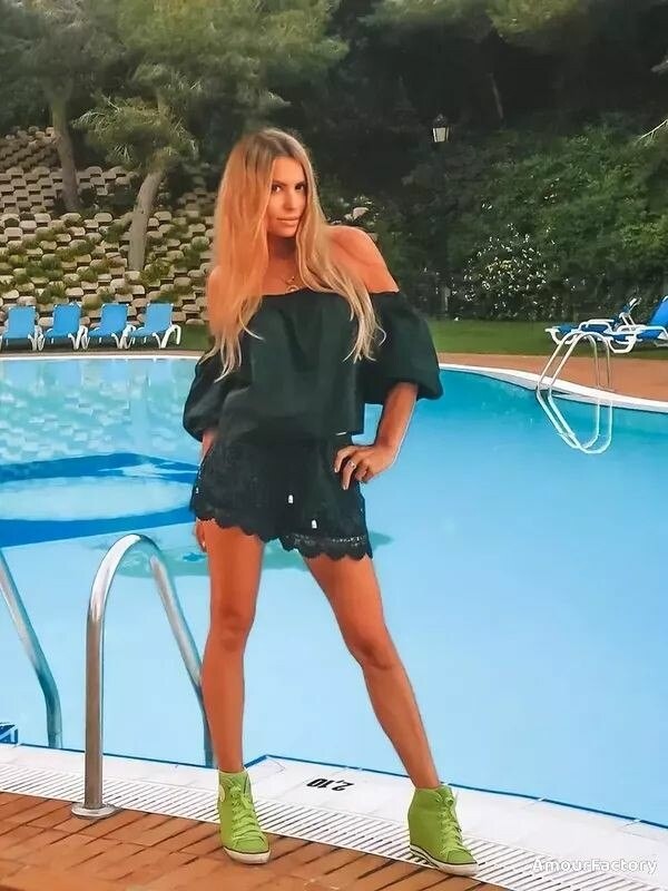 Elizabeth, 45